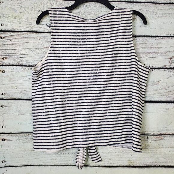 Old Navy Women’s Striped Button Front Tank Top Tie Hem Size L - Picture 3 of 6